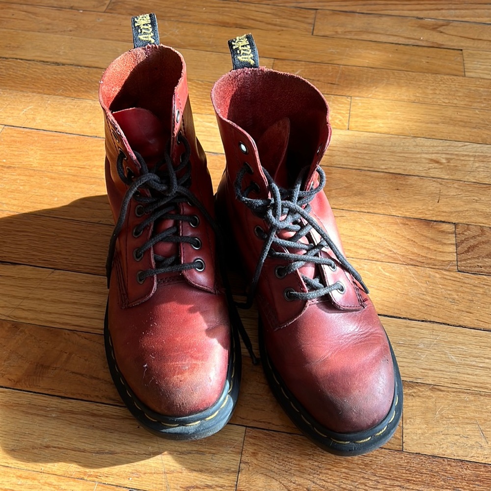 Dr. Marten 1460 boot